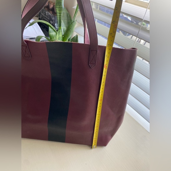 Madewell Leather Tote - Picture 8 of 8